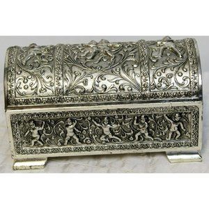 Vtg Silver Metal 3D Trinket Jewelry Box Cherubs Flower Dome Lid French Regency